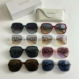 Picture of Valentino Sunglasses _SKUfw54027903fw
